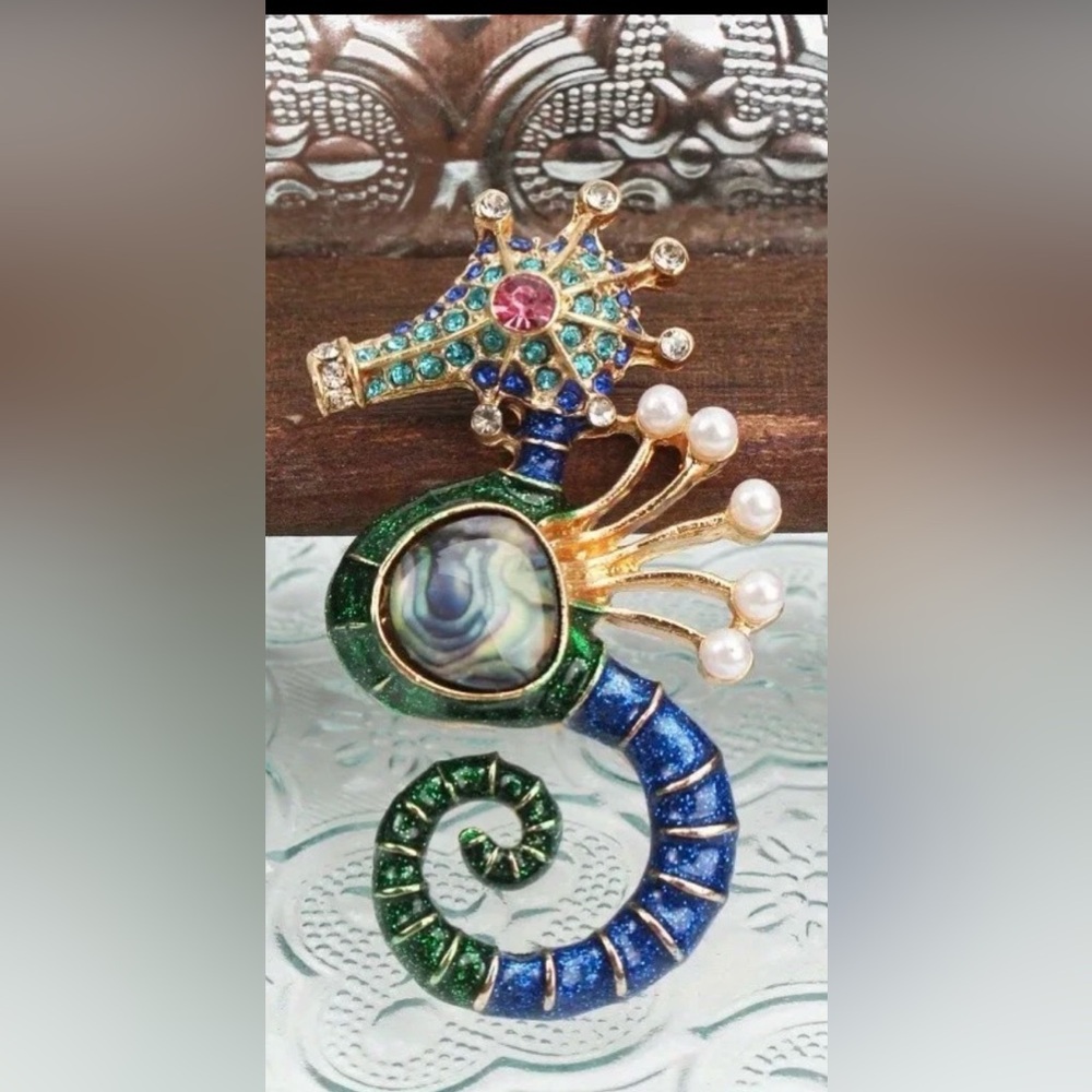 Elegant Multicolor Seahorse Brooch